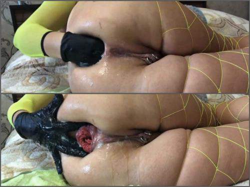 Mature penetration – Dirty big ass girl fisted her anal rosebutt with rubber glove