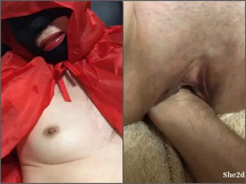 Amateur – Japanese Little Red Riding Hood She2do100 gets fisted vaginal
