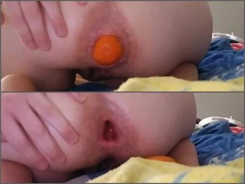 Amateur – Hot pornstar Zoey Parks Stretching my ass with orange and dildos