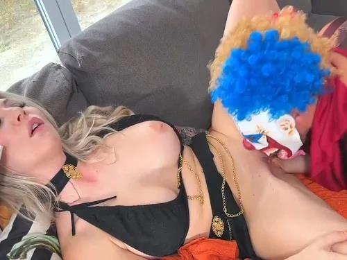 Pussy fisting – Sexy vaginal fisting sex from horror clown to cute blonde